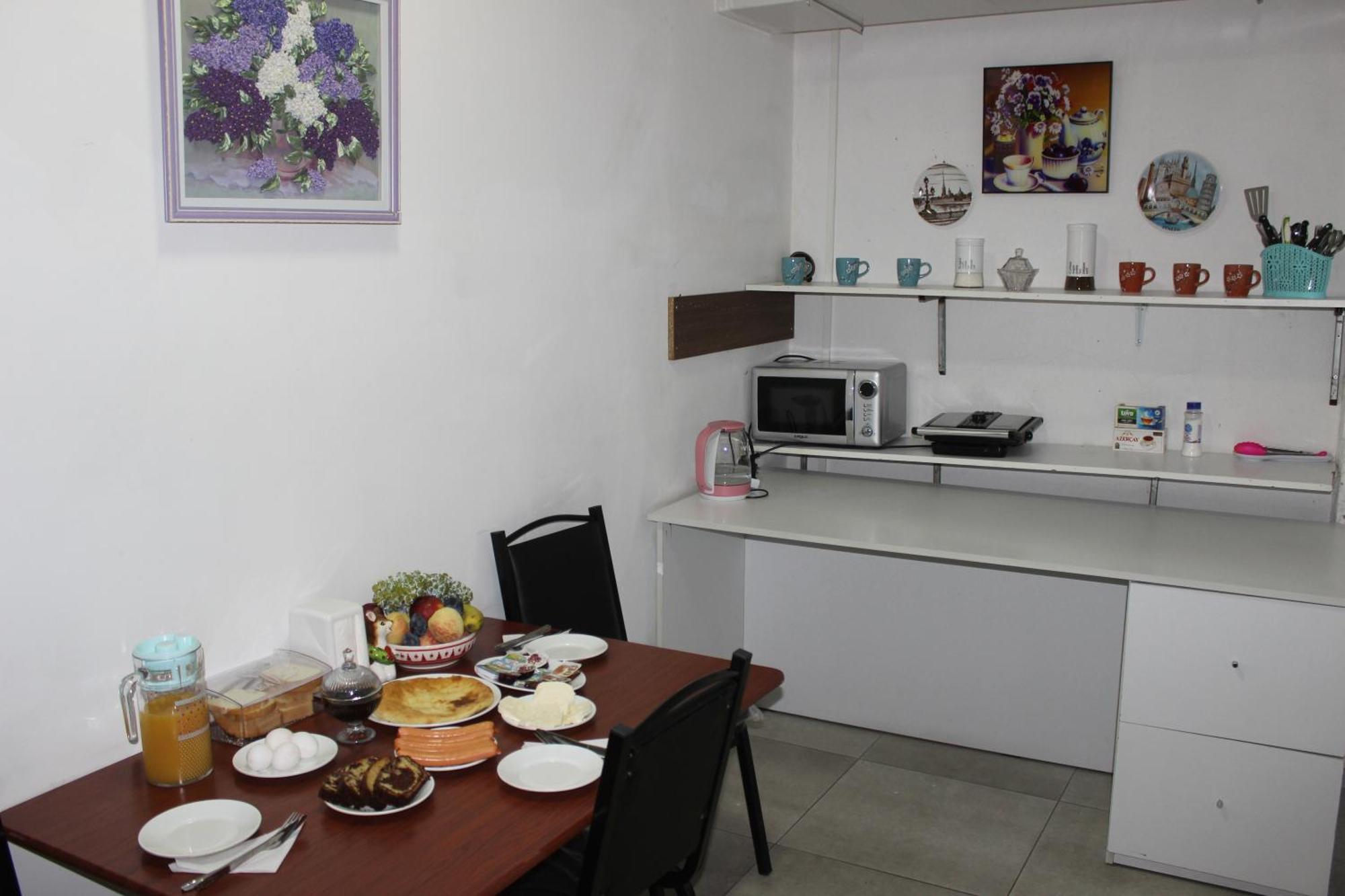 Hostel Near The Square Тбилиси Экстерьер фото