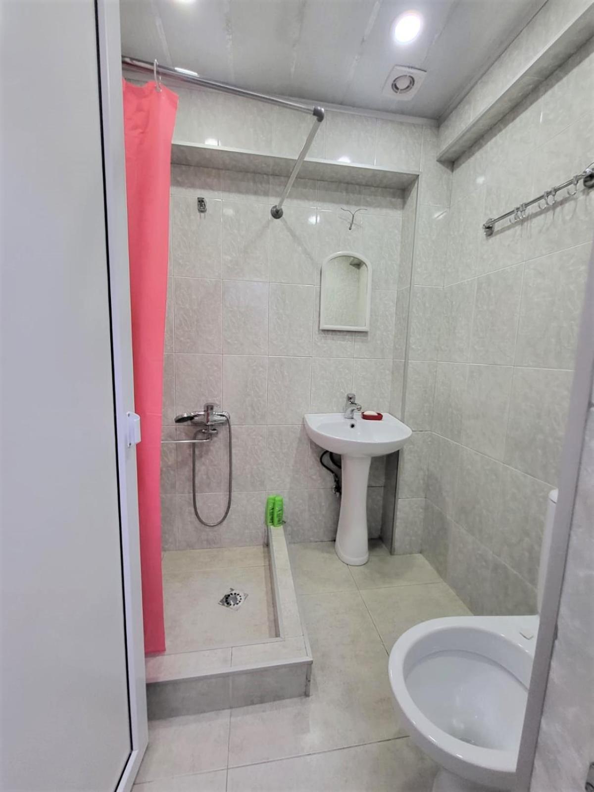 Hostel Near The Square Тбилиси Экстерьер фото
