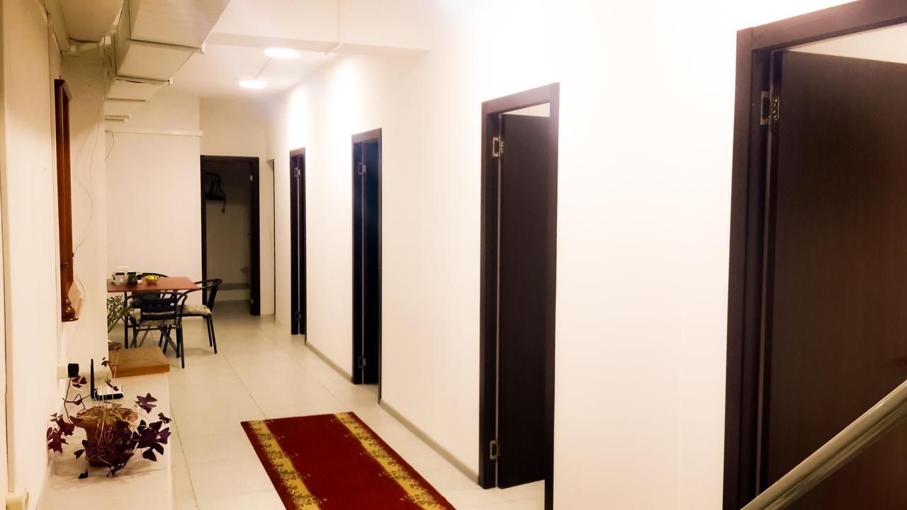 Hostel Near The Square Тбилиси Экстерьер фото