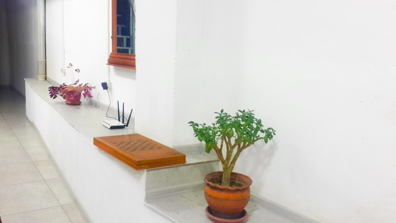Hostel Near The Square Тбилиси Экстерьер фото